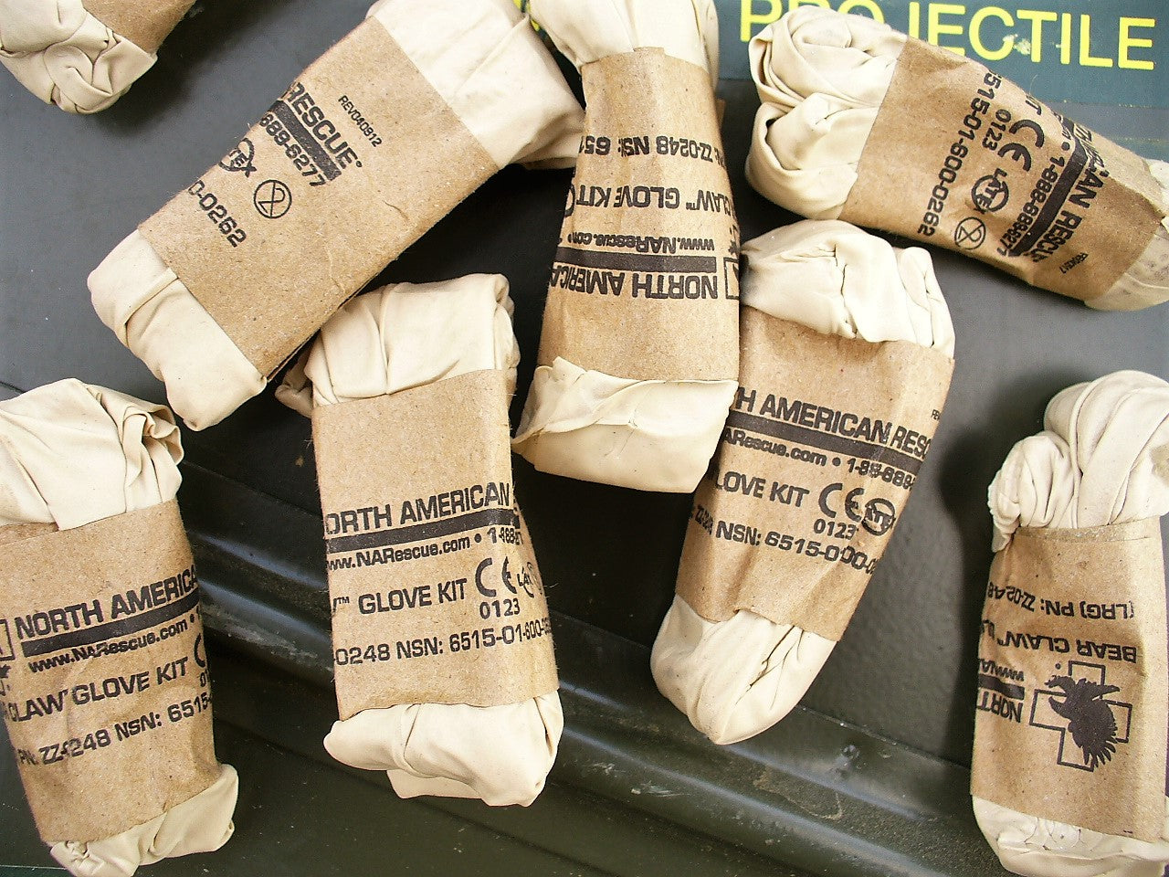 NAR Bear Claw Gloves